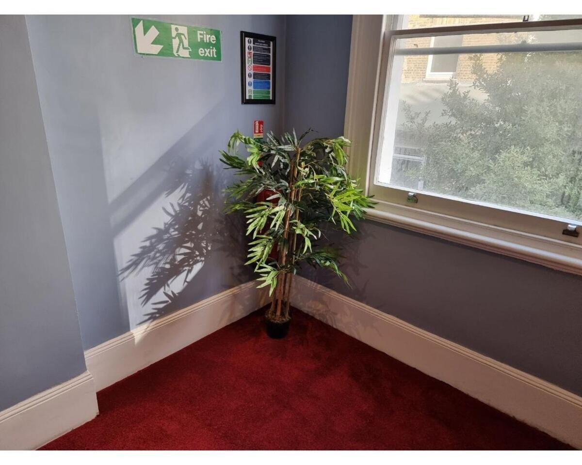 Ferienwohnung F101-First Floor Flat Fits 3 Near Hyde Park London Exterior foto
